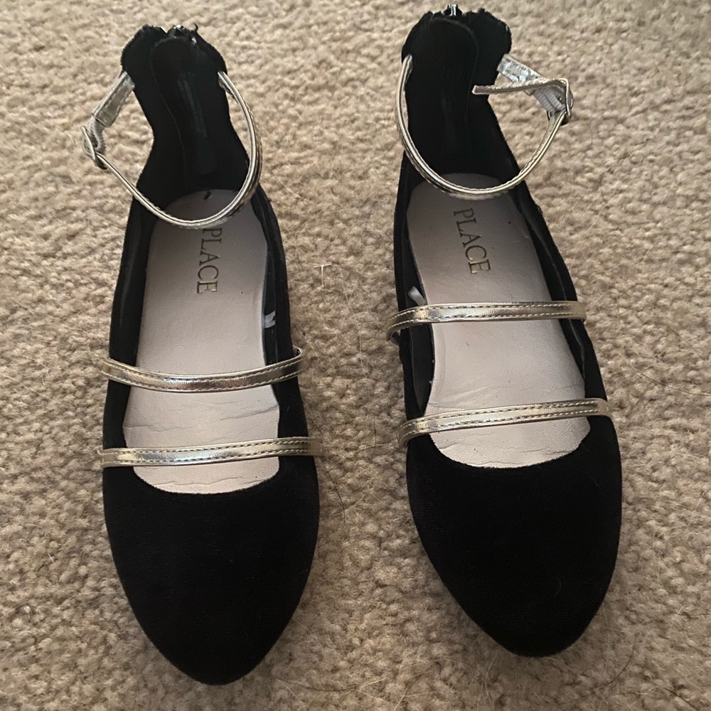 Dress flats